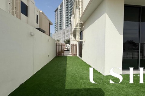 Řadový dům v Mohammed Bin Rashid City, Dubai, SAE 4 ložnice, 296 m² Č.: 621078 - fotografie 2