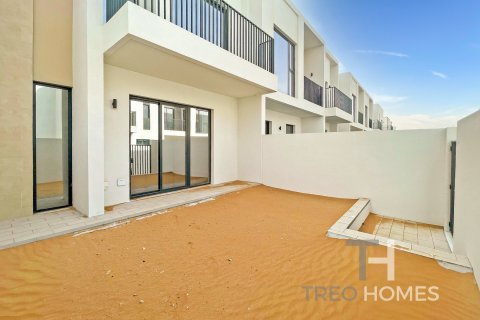 Townhouse in Dubai South (Dubai World Central), UAE 3 bedrooms, 182 sq.m. № 595616 - photo 5