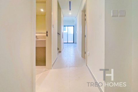 Townhouse in Dubai South (Dubai World Central), UAE 3 bedrooms, 182 sq.m. № 595616 - photo 3
