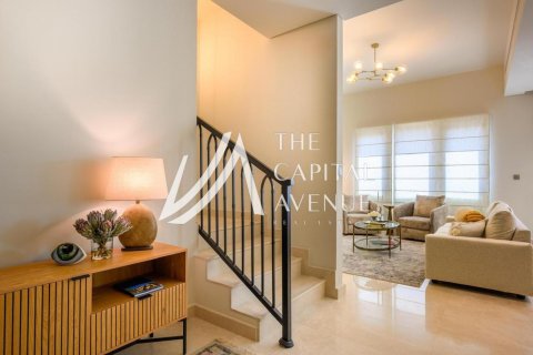 Řadový dům v Khalifa City, Abu Dhabi, SAE 2 ložnice, 124 m² Č.: 604747 - fotografie 2