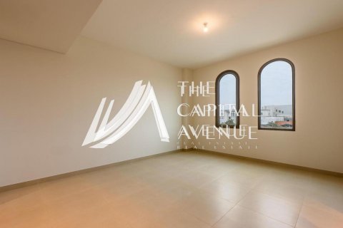 Villa in Khalifa City, Abu Dhabi, UAE 4 bedrooms, 316 sq.m. № 604749 - photo 9
