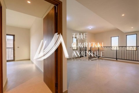 Villa in Khalifa City, Abu Dhabi, UAE 4 bedrooms, 316 sq.m. № 604749 - photo 11