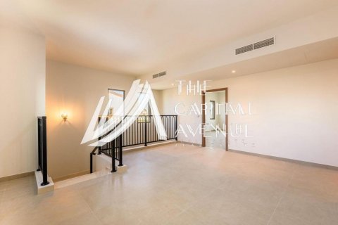 Villa in Khalifa City, Abu Dhabi, UAE 4 bedrooms, 316 sq.m. № 604749 - photo 5