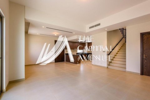 Villa in Khalifa City, Abu Dhabi, UAE 4 bedrooms, 316 sq.m. № 604749 - photo 12