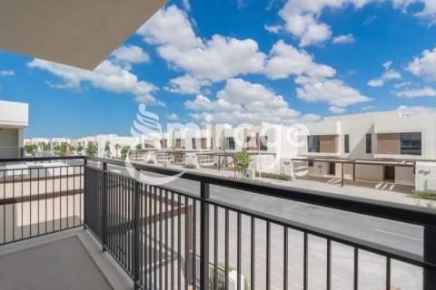 Vila na Yas Island, Abu Dhabi, SAE 4 ložnice, 209.5 m² Č.: 574180 - fotografie 2
