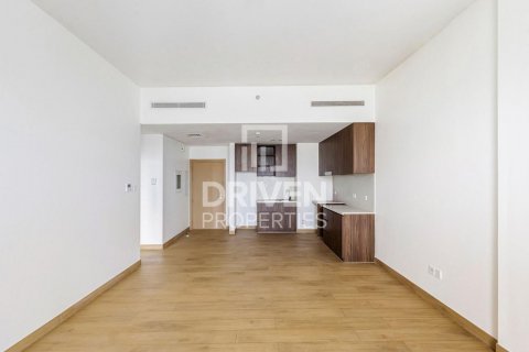 Apartment in Jumeirah, Dubai, UAE 1 bedroom, 74 sq.m. № 602608 - photo 1