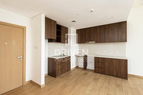 Apartment in Jumeirah, Dubai, UAE 1 bedroom, 74 sq.m. № 602608 - photo 7