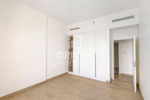 Apartment in Jumeirah, Dubai, UAE 1 bedroom, 74 sq.m. № 602608 - photo 6