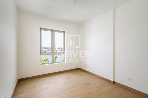 Apartment in Jumeirah, Dubai, UAE 1 bedroom, 74 sq.m. № 602608 - photo 5