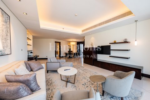 Apartment in Downtown Dubai (Downtown Burj Dubai), UAE 2 bedrooms, 171.68009885 sq.m. № 583317 - photo 9