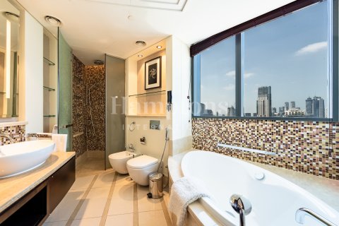 Apartment in Downtown Dubai (Downtown Burj Dubai), UAE 2 bedrooms, 171.68009885 sq.m. № 583317 - photo 15