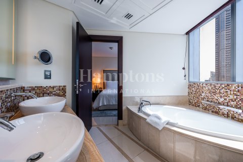 Apartment in Downtown Dubai (Downtown Burj Dubai), UAE 2 bedrooms, 171.68009885 sq.m. № 583317 - photo 6