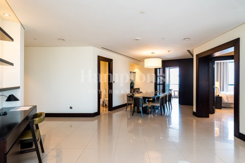 Apartment in Downtown Dubai (Downtown Burj Dubai), UAE 2 bedrooms, 171.68009885 sq.m. № 583317 - photo 4
