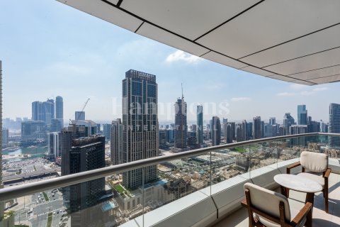 Apartment in Downtown Dubai (Downtown Burj Dubai), UAE 2 bedrooms, 171.68009885 sq.m. № 583317 - photo 16