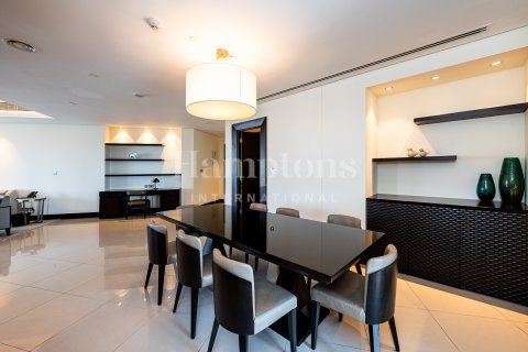 Apartment in Downtown Dubai (Downtown Burj Dubai), UAE 2 bedrooms, 171.68009885 sq.m. № 583317 - photo 20