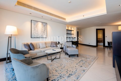 Apartment in Downtown Dubai (Downtown Burj Dubai), UAE 2 bedrooms, 171.68009885 sq.m. № 583317 - photo 12