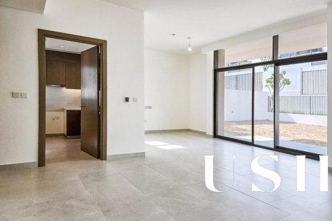 Villa sa Al Furjan, Dubai, UAE 4 silid-tulugan, 368 sq.m. № 620903 - larawan 4