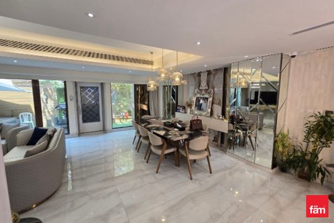 Řadový dům v Meydan, Dubai, SAE 4 ložnice, 218 m² Č.: 632719 - fotografie 4