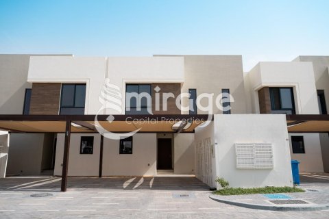 Villa on the Yas Island, Abu Dhabi, UAE 4 bedrooms, 315 sq.m. № 550243 - photo 1