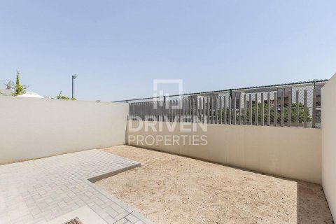 Townhouse in Mohammed Bin Rashid City, Dubai, UAE 4 bedrooms, 252 sq.m. № 602318 - photo 24