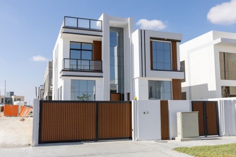 Komerční nemovitost v Al Shamkha, Abu Dhabi, SAE 5 ložnice, 400 m² Č.: 543526 - fotografie 2