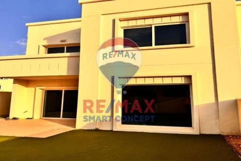 Shtëpi në qytet në Al Reef, Abu Dhabi, Emiratet e Bashkuara Arabe 4 dhoma gjumi, 265.5 m2. № 580415 - Foto 1