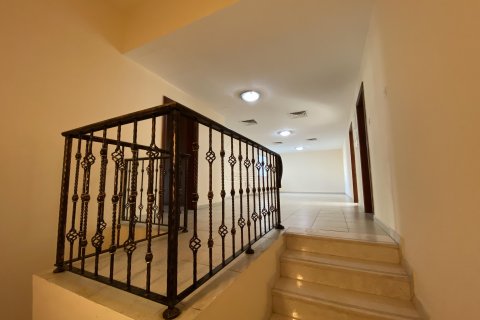 Vila v Abu Dhabi, SAE 4 ložnice, 352 m² Č.: 615498 - fotografie 6