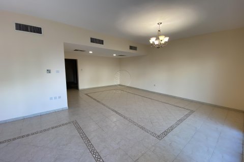 Vila v Abu Dhabi, SAE 4 ložnice, 352 m² Č.: 615498 - fotografie 4