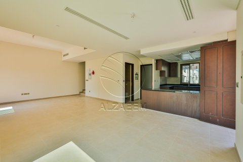 Khalifa City, Abu Dhabi, संयुक्त अरब अमीरात में विला, 4 बेडरूम, 316 वर्ग मीटर, संख्या 615499 - फ़ोटो 3