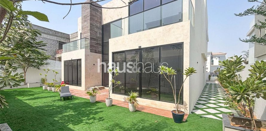 Vilë në Al Furjan, Dubai, Emiratet e Bashkuara Arabe 5 dhoma gjumi, 606 m2. № 625777