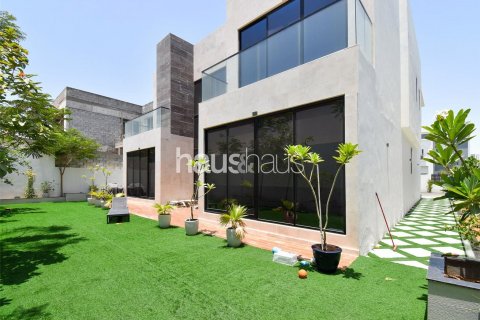 Vilë në Al Furjan, Dubai, Emiratet e Bashkuara Arabe 5 dhoma gjumi, 606 m2. № 625777 - Foto 19