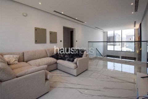 Vilë në Al Furjan, Dubai, Emiratet e Bashkuara Arabe 5 dhoma gjumi, 606 m2. № 625777 - Foto 6
