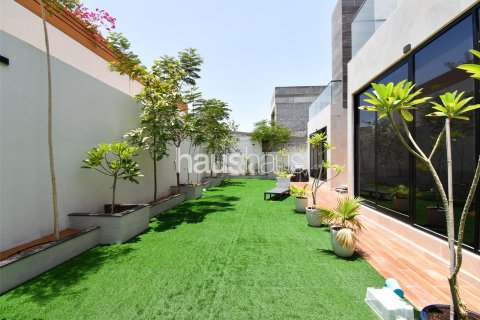 Vilë në Al Furjan, Dubai, Emiratet e Bashkuara Arabe 5 dhoma gjumi, 606 m2. № 625777 - Foto 20