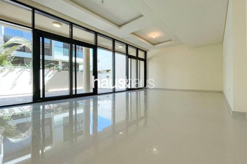 Řadový dům v DAMAC Hills (Akoya by DAMAC), Dubai, SAE 3 ložnice, 209 m² Č.: 625734 - fotografie 2