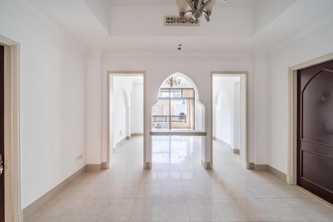 Купить квартиру в Даунтаун Дубай (Даунтаун Бурдж Дубай), ОАЭ 2 спальни, 133м2, № 616497 - фото 4