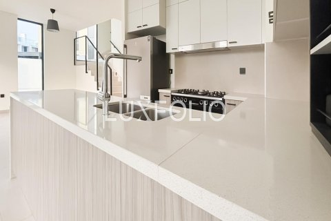 Vila v Dubai Hills Estate, SAE 3 ložnice, 296 m² Č.: 628215 - fotografie 5