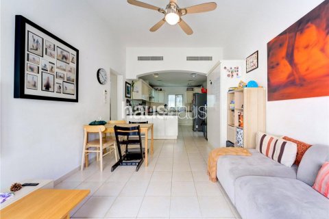 Villa in The Lakes, Dubai, UAE 3 bedrooms, 337 sq.m. № 625710 - photo 9