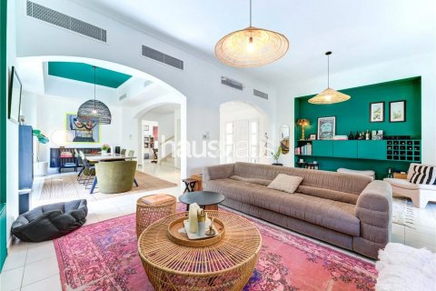 Villa in The Lakes, Dubai, UAE 3 bedrooms, 337 sq.m. № 625710 - photo 4