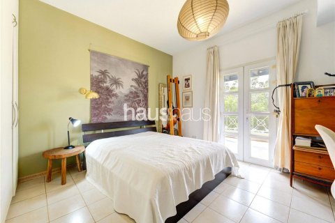 Villa in The Lakes, Dubai, UAE 3 bedrooms, 337 sq.m. № 625710 - photo 16