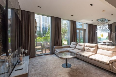 Apartment in Dubai, UAE 4 bedrooms, 252.37 sq.m. № 623251 - photo 1
