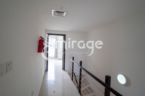 Řadový dům v Al Reef, Abu Dhabi, SAE 2 ložnice, 117.3 m² Č.: 597178 - fotografie 5
