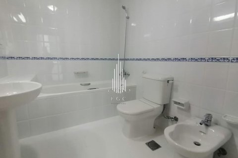 Byt v Hamdan Street, Abu Dhabi, SAE 3 ložnice, 244.3 m² Č.: 572808 - fotografie 21