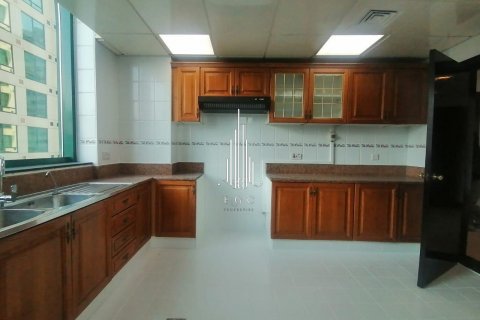 Byt v Hamdan Street, Abu Dhabi, SAE 3 ložnice, 244.3 m² Č.: 572808 - fotografie 19