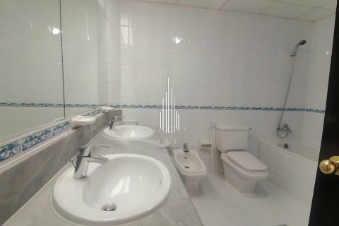 Byt v Hamdan Street, Abu Dhabi, SAE 3 ložnice, 244.3 m² Č.: 572808 - fotografie 20