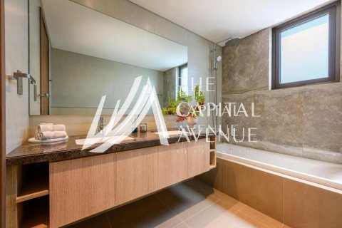 Townhouse in Khalifa City, Abu Dhabi, UAE 2 bedrooms, 124 sq.m. № 604958 - photo 7