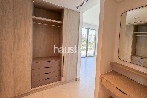 Vila v Tilal Al Ghaf, Dubai, SAE 4 ložnice, 317 m² Č.: 625217 - fotografie 14