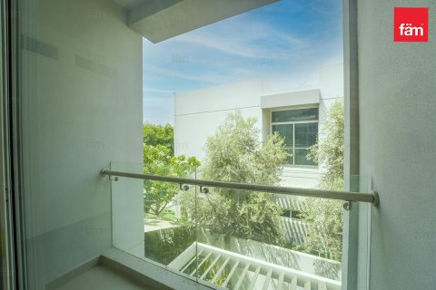 Dubai, UAE의 임대용 타운하우스 침실 3개, 288.6제곱미터 번호 632879 - 사진 9