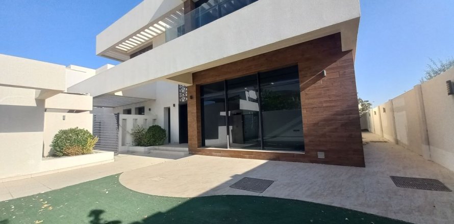 Hartanah komersil di Yas Island, Abu Dhabi, UAE 4 bilik tidur, 601 meter persegi № 595041