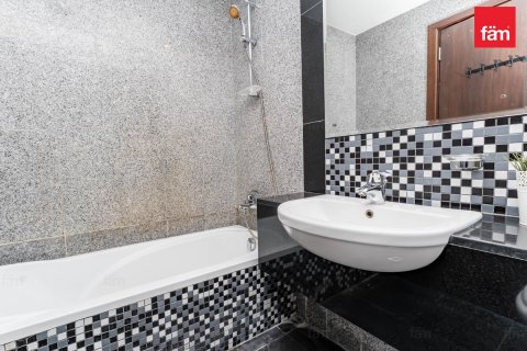 Huoneisto Business Bay, Dubai, Arabiemiraatit 1 makuuhuone, 74 m2 № 596192 - kuva 16