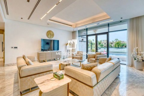 Vila di Palm Jumeirah, Dubai, UEA 8 kamar tidur, 795 m2 nomor 592115 - foto 8